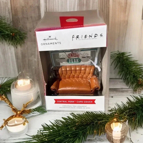 NEW Hallmark FRIENDS Central Perk Cafe Couch - FUNKO POP! Fun Christmas Ornament - Picture 7 of 9